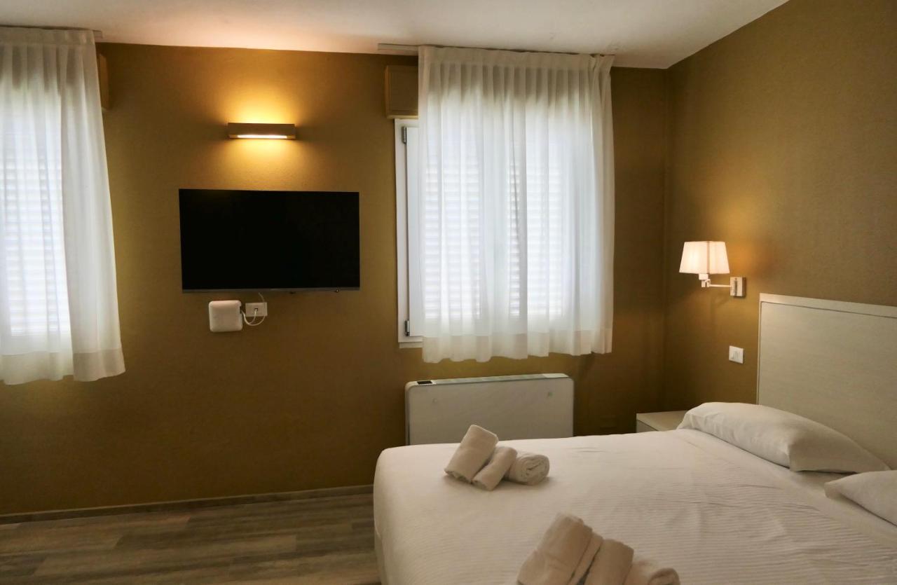 Il Gabbani B&B มารินา ดิ บิบโบนา ภายนอก รูปภาพ